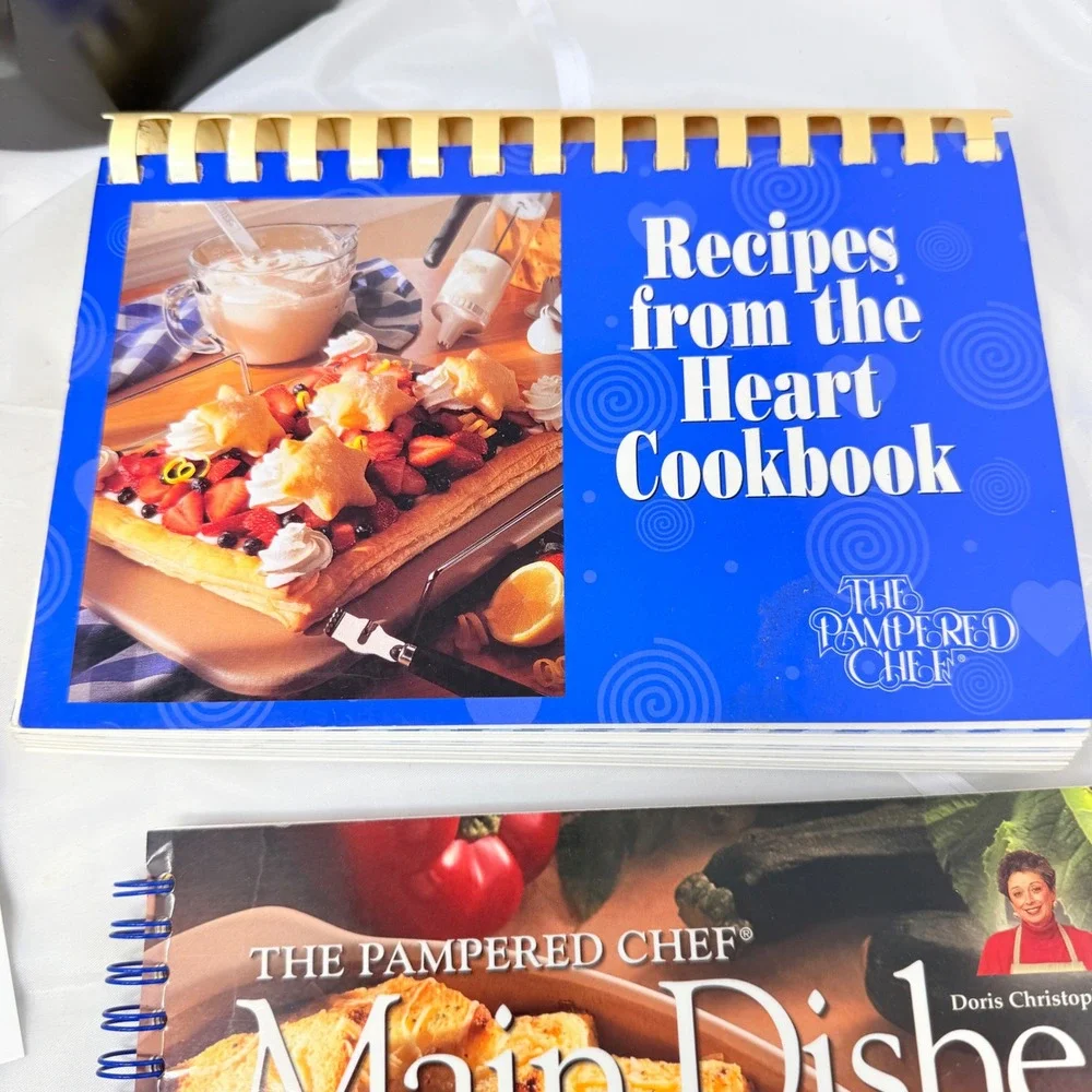 Pampered Chef Lot 2L Pitcher Micro-Cooker Burger Press Stoneware Mold Cookbooks
